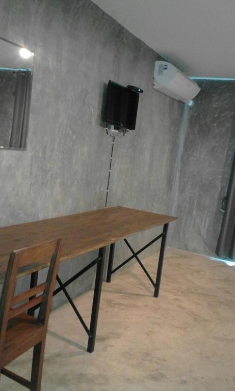 Come Moon Loft Hotel Phrae Buitenkant foto