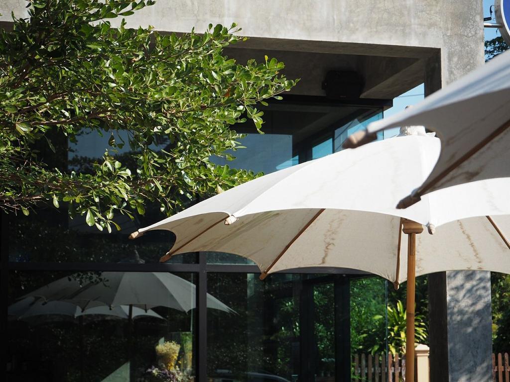 Come Moon Loft Hotel Phrae Buitenkant foto